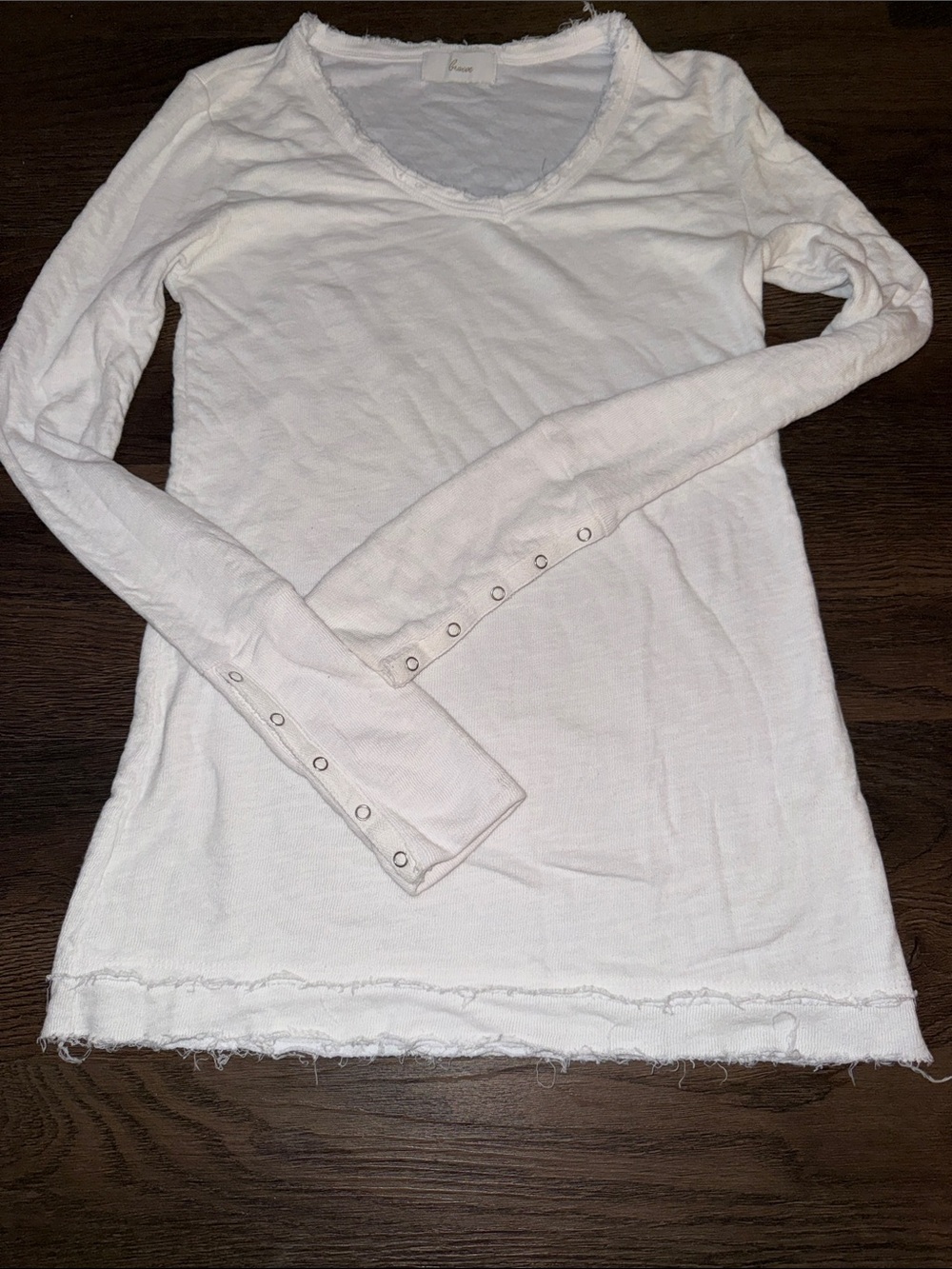 Braeve Women’s Long Sleeve V-Neck Lightweight Top in White, Distressed Detail